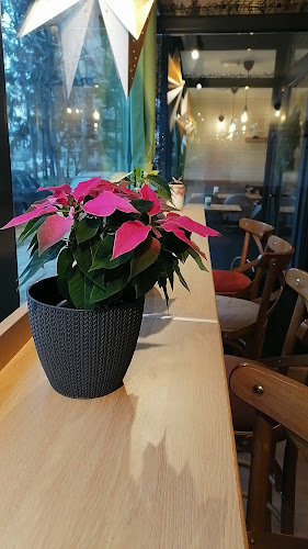 Opinii despre Фреш бар кафе "CoffeeIN" în Велико Търново - Гастрономия и хотелиерство