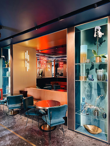 DSQUARED2 Cocktails & Lounge - Гастрономия и хотелиерство