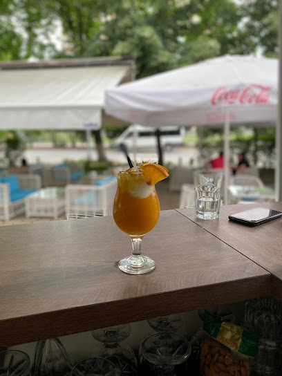 Кафе Клуб "МОДЕРНО"