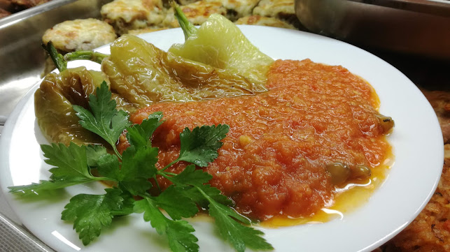 Ана Мария - Гастрономия и хотелиерство