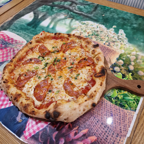 The Little Mozzarella - Pizza, Grill & Salad Bar | Вкусна Пица | Традиционна Италианска Паста | Скара | Свежи Салати - Гастрономия и хотелиерство