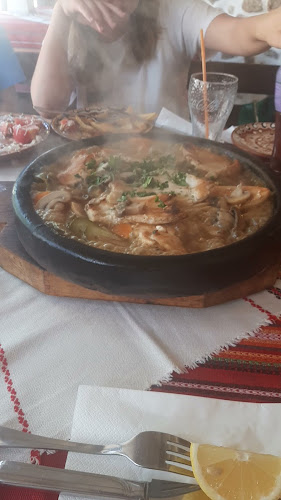 Механа "Алексова къща" - Гастрономия и хотелиерство