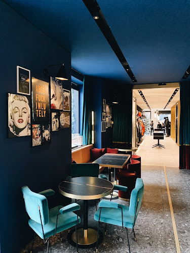 Comentarii opinii despre DSQUARED2 Cocktails & Lounge