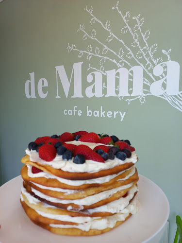 Cafe Bakery "De Maman" - Гастрономия и хотелиерство