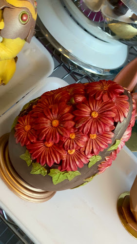 Кафе-сладкарница Теа - кв. Изток - Гастрономия и хотелиерство