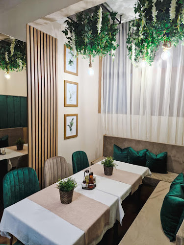 Restaurant "Riviera" - Гастрономия и хотелиерство