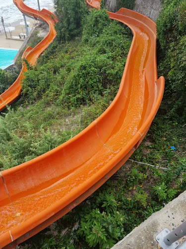 Opinii despre Водна пързалка-Бяла, плаж, бар în Бяла - Гастрономия и хотелиерство