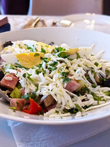 Ресторант Приятели