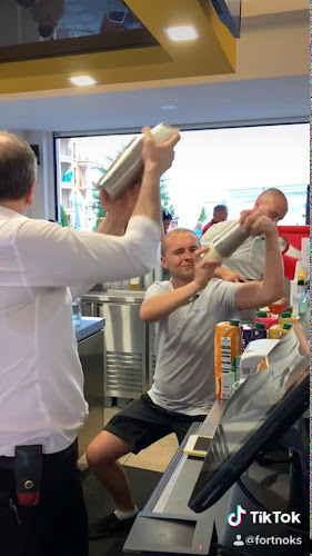 Opinii despre Дъ Тейст ресторант и бар în Свети Влас - Гастрономия и хотелиерство