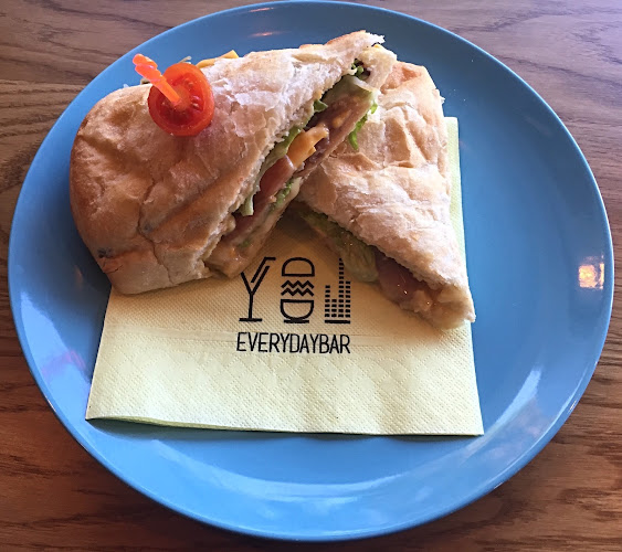 ж.к. Лозенец, бул. „Евлоги и Христо Георгиеви“ 32, 1164 София