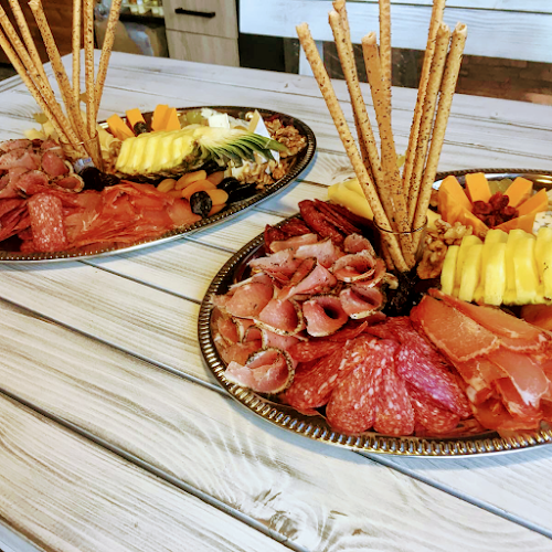 Opinii despre Бистро V2 în Берковица - Гастрономия и хотелиерство