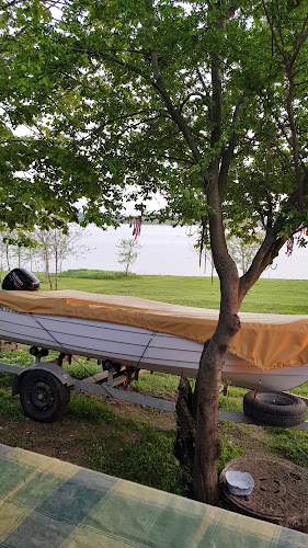 Каравана Парк - Гастрономия и хотелиерство