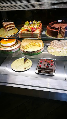 Opinii despre Сладкарница "Неделя" în Пловдив - Гастрономия и хотелиерство
