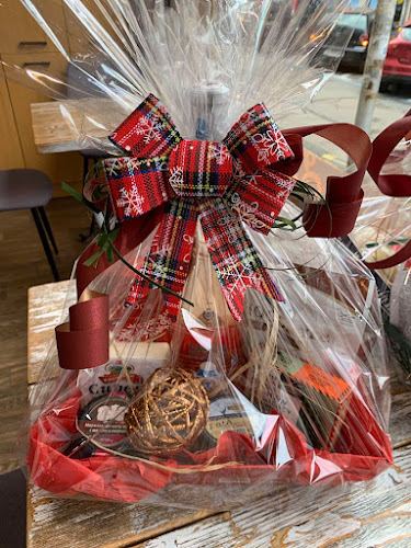 Opinii despre Enoteca Wine & Friends în Бургас - Гастрономия и хотелиерство