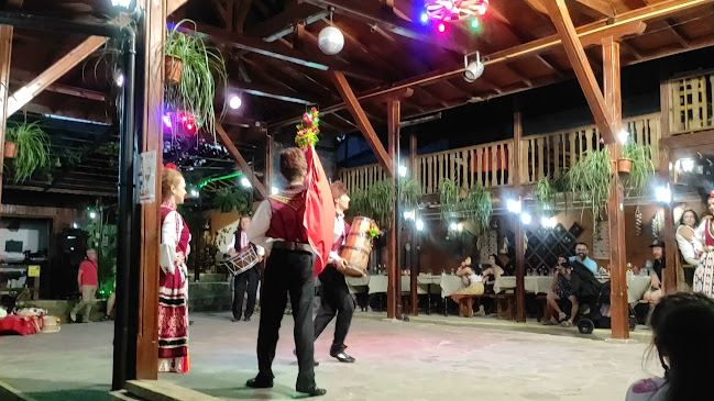 Планинска Къща - Гастрономия и хотелиерство