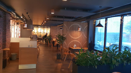 The River bar & dinner