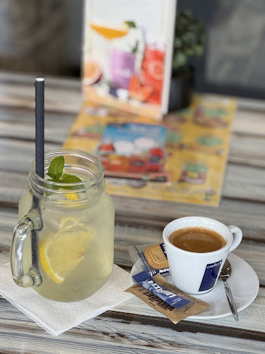 Снекбар „Силвър грийн“ - Гастрономия и хотелиерство