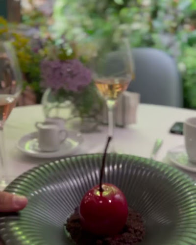 Unica Restaurant - Гастрономия и хотелиерство