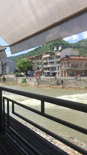 Opinii despre Coffee Bar & Lunch Pandora în Асеновград - Гастрономия и хотелиерство