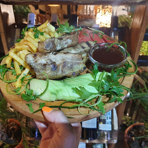 Бистро Старият Созопол - Гастрономия и хотелиерство