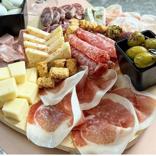 ОЧКВАЙТЕ НИ СКОРО ПАК нова локация Ciccione Panini Bar & Pizza # Zaimov