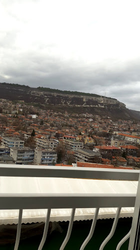 Opinii despre Ovech Complex Restaurant în Аспарухово - Гастрономия и хотелиерство