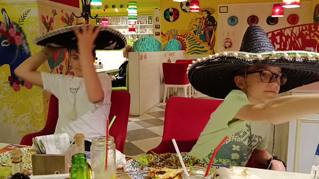 Мексикански ресторант "Сомбреро 2" - Гастрономия и хотелиерство