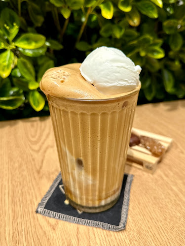 Opinii despre Gardens retro bar&café în Казанлък - Гастрономия и хотелиерство