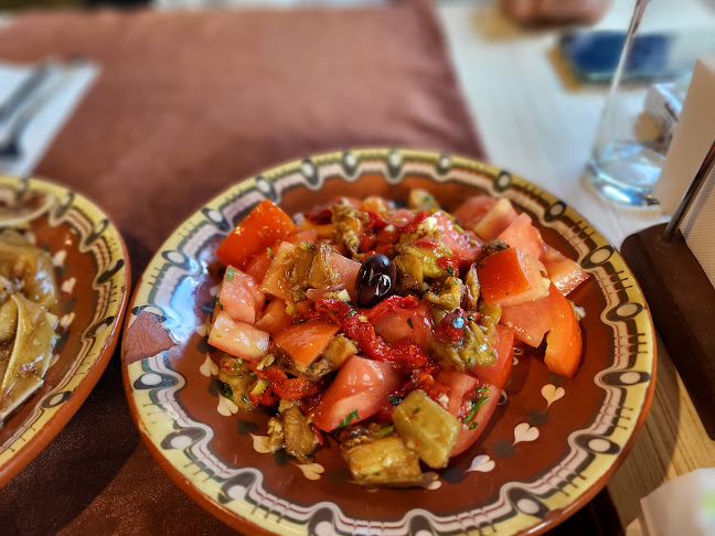 Вароша, ул. „Васил Левски“ 25, 5500 Ловеч