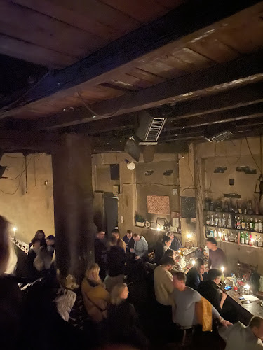 Хамбара - Гастрономия и хотелиерство