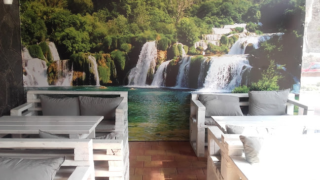 Кафе" Бързи Закуски" - Гастрономия и хотелиерство