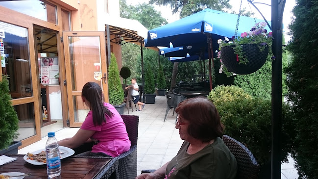 бул. „Европа“ 81, 2227 ж.к. Жилища, Божурище, България