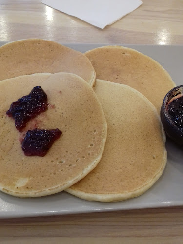 Йоле Кафе Пекарна - Гастрономия и хотелиерство