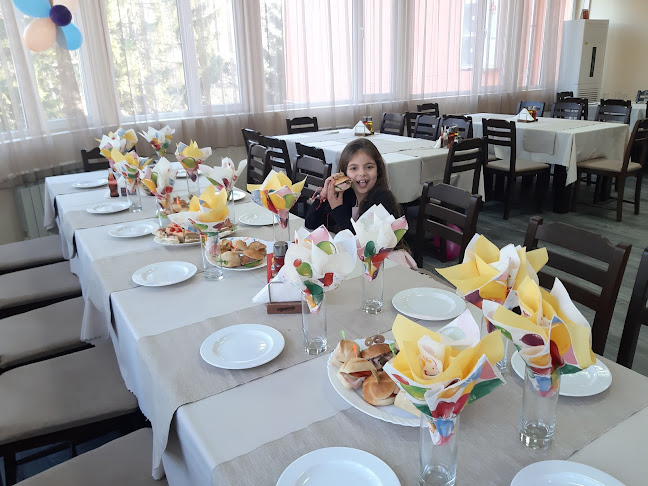 ул. „Иван Вазов“ 5, 1320 Банкя