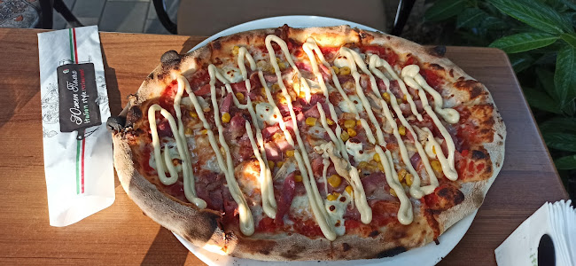 Ресторант Южен Полъх на бул. Свобода - Гастрономия и хотелиерство