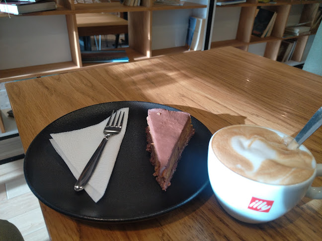 Кафе Дъра Бъра - Гастрономия и хотелиерство