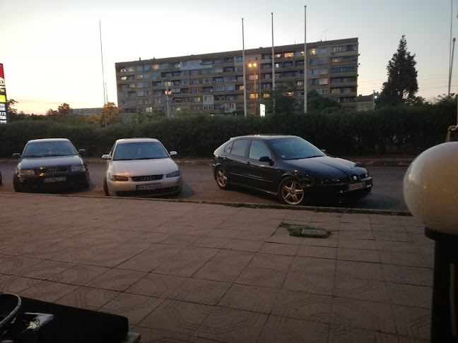 Флаш - наргиле бар и динър - София