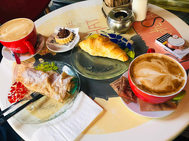 Кафе-сладкарница Теа - кв. Изток - Гастрономия и хотелиерство