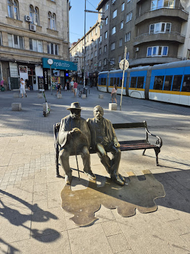 11, пл. „Петко Р. Славейков“, 1000 София