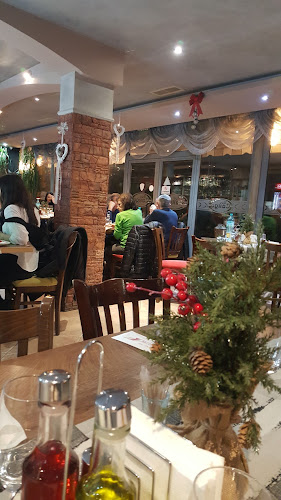 При Сандо - Гастрономия и хотелиерство