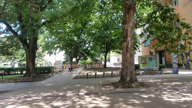 Добрич Център, бул. „25-ти Септември“ 7А, 9300 Добрич