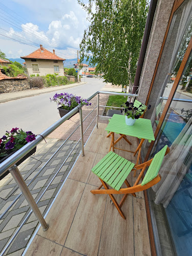 Ресторант Приятели