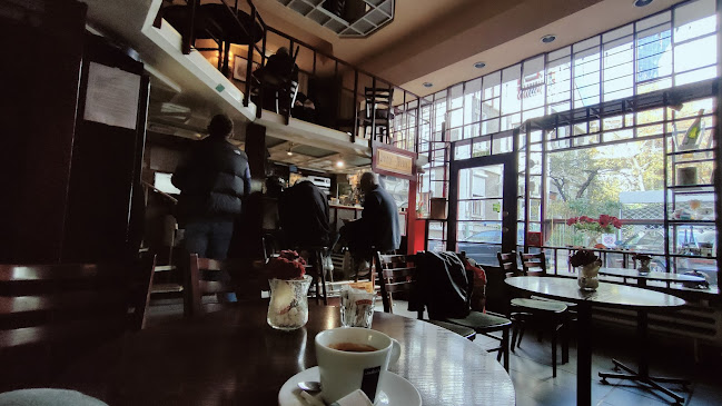 Comentarii opinii despre Кафе Париж