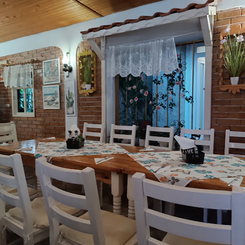 Opinii despre Бистро и семеен хотел "Ламбрино" în Приморско - Гастрономия и хотелиерство