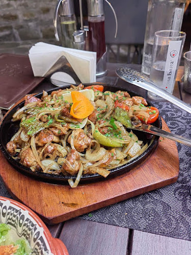 Лъгът, ул. „Генерал Карцов“, 5600 Троян