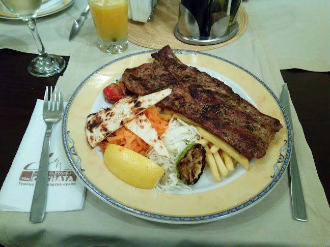 Opinii despre Ресторант "Зад Стената" în Русе - Гастрономия и хотелиерство