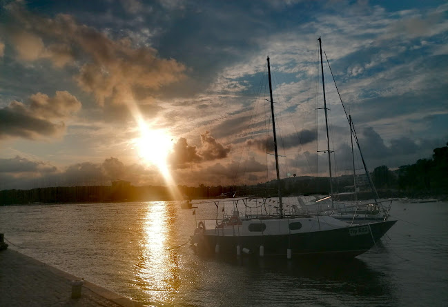 Malibu - Гастрономия и хотелиерство