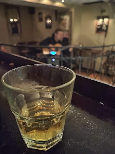 1000, ул. „Цар Шишман“ 27, София