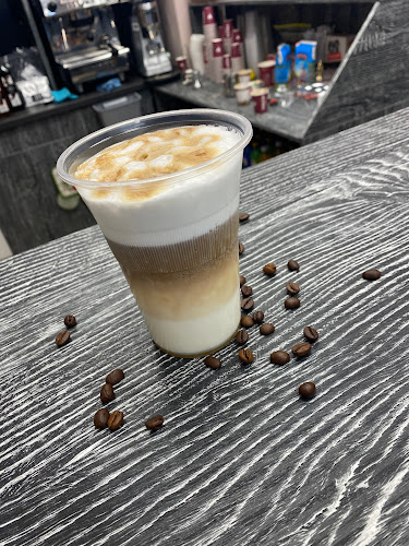 Магазин за кафе и сладости