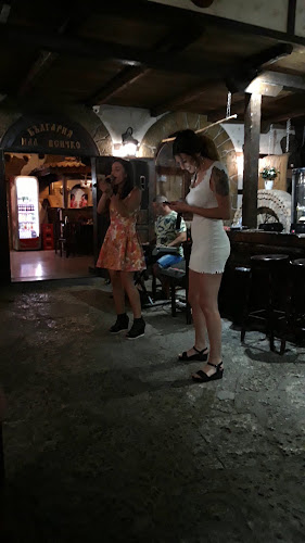 Войводи - Гастрономия и хотелиерство